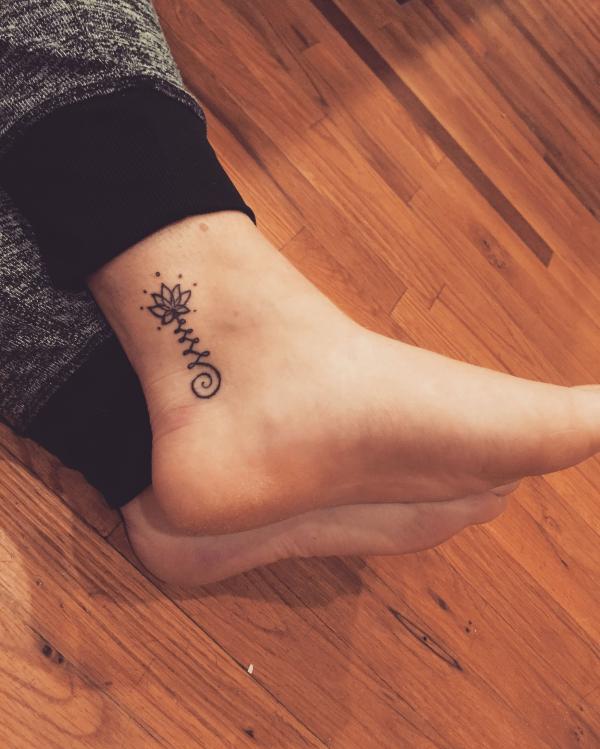 tatuagem flor de lotus ou unalome qual escolher