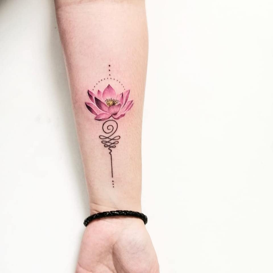 ideias tatuagem flor de lotus unalome