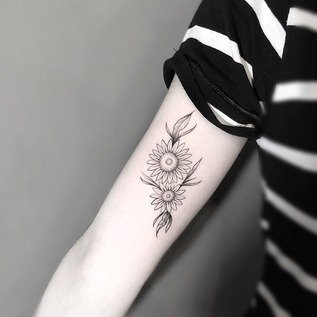 tatuagem girassol fineline ou realista qual escolher