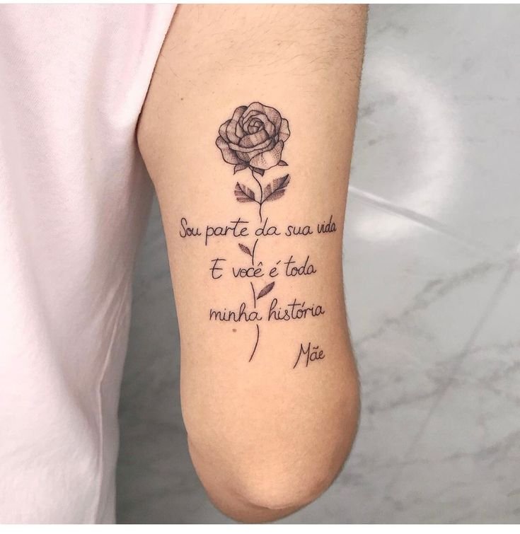 tatuagem mãe minimalista traço fino