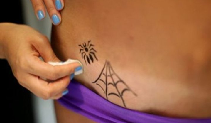tatuagem íntima feminina delicada
