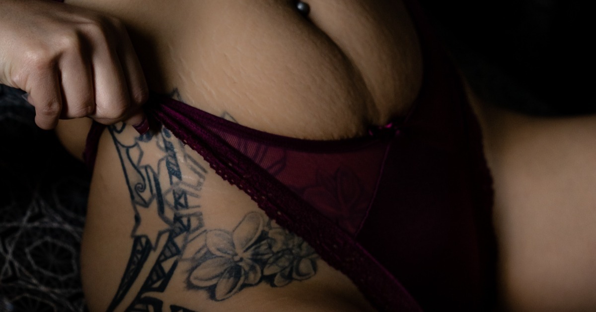ideias tatuagem intima feminina delicada borboleta