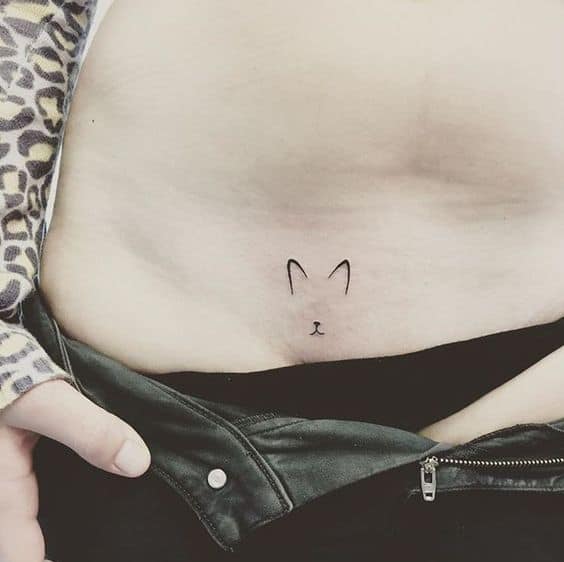 ideias tatuagem intima feminina delicada borboleta