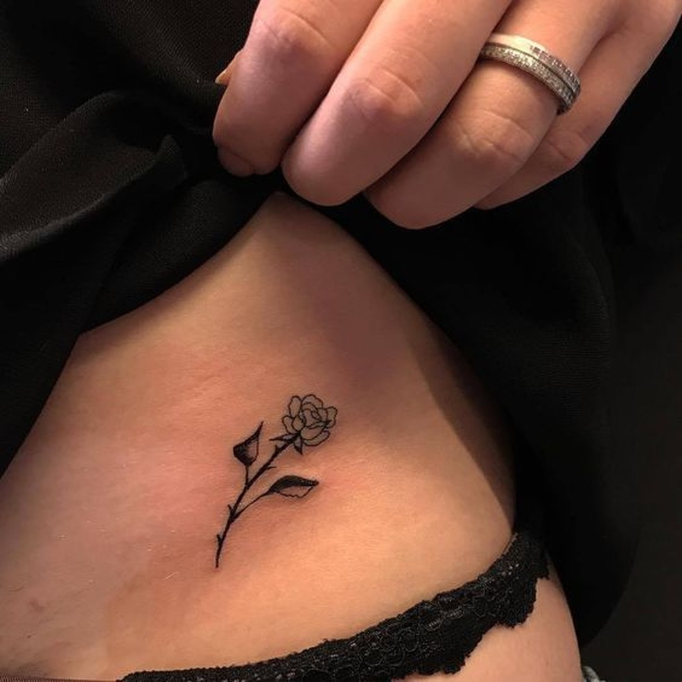 tatuagem belly button