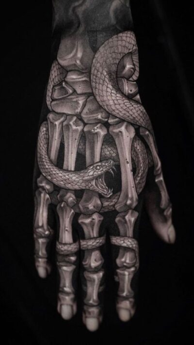 melhores ideias de tatuagem na mão feminina