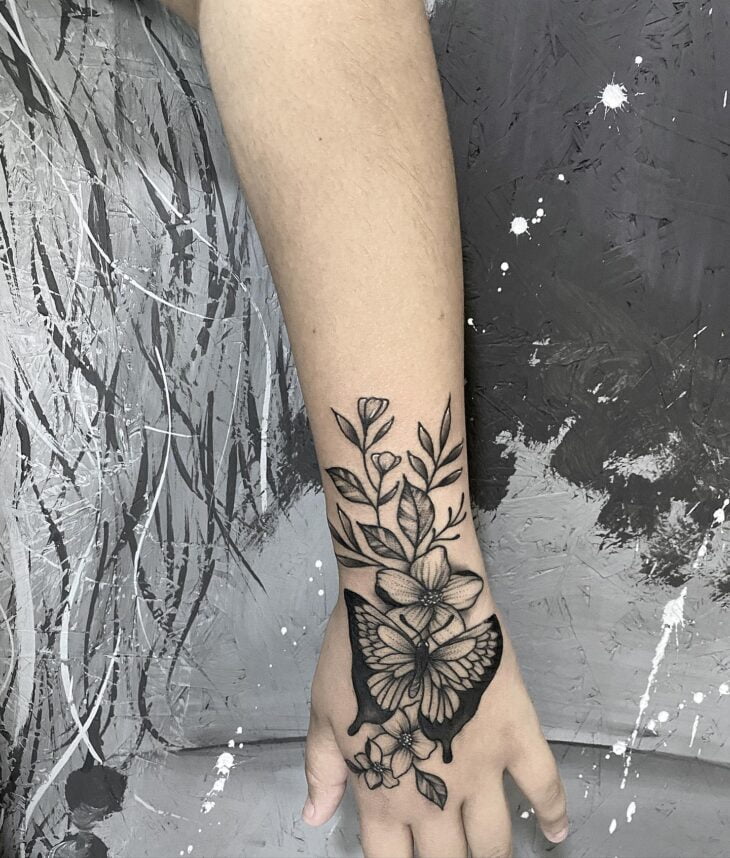 erros comuns ao fazer tatuagem na mão