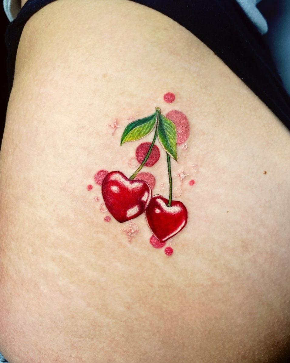 tatuagem no gluteo feminina pequena