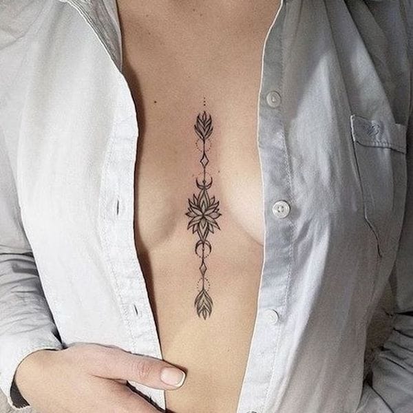 tatuagem no peito feminina
