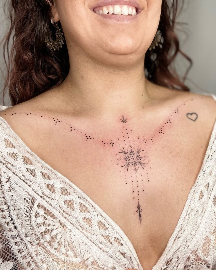 tatuagem no peito feminina