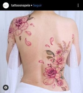 erros comuns ao fazer tatuagem nas costas femininas