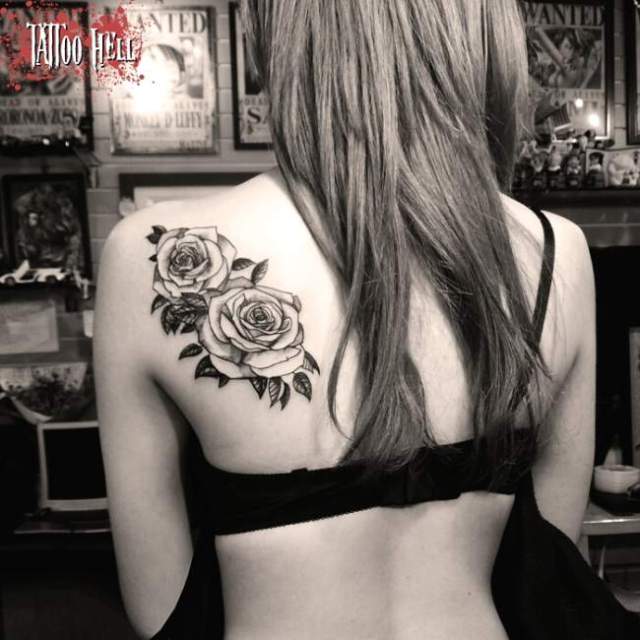 tatuagem costas feminina vs tatuagem braço feminina