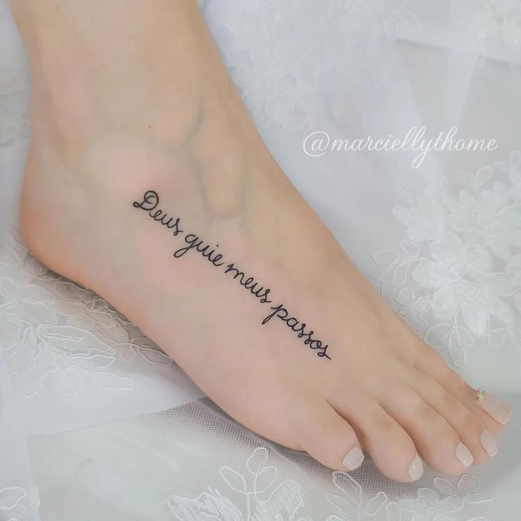 erros comuns ao fazer tatuagem no pé