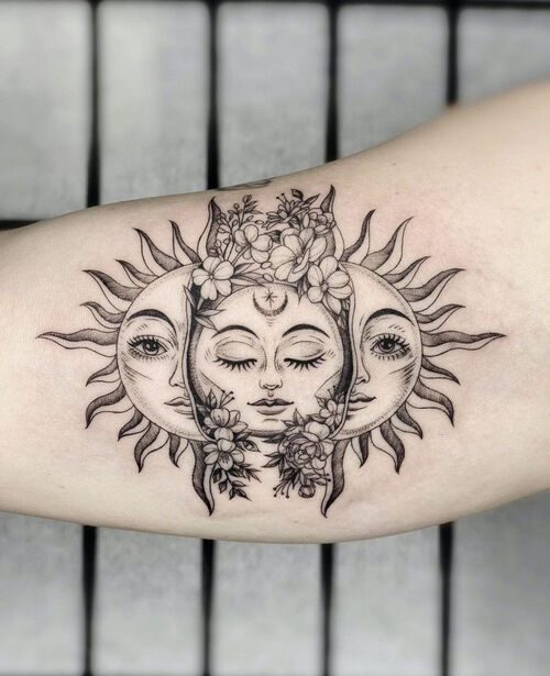 melhores estilos de tatuagem sol e lua feminina para 2024