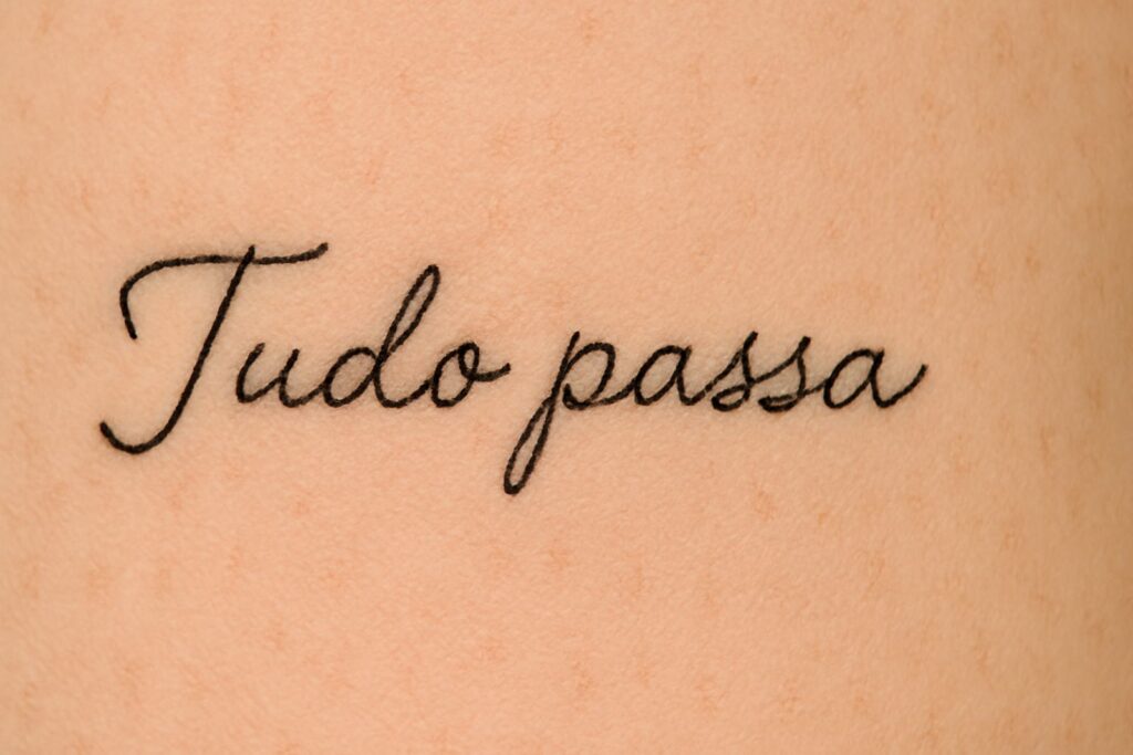 erros comuns ao fazer tatuagem tudo passa