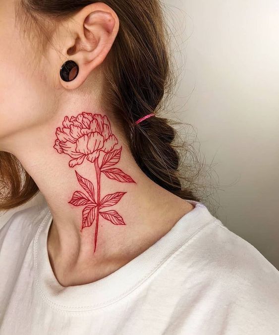 tatuagem vermelha primeira vez