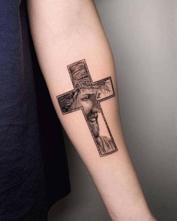 tatuagem de cruz com frases