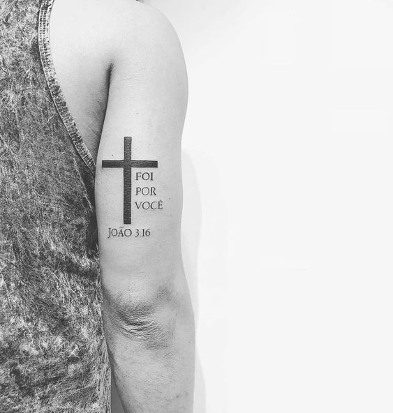tatuagem de cruz tribal