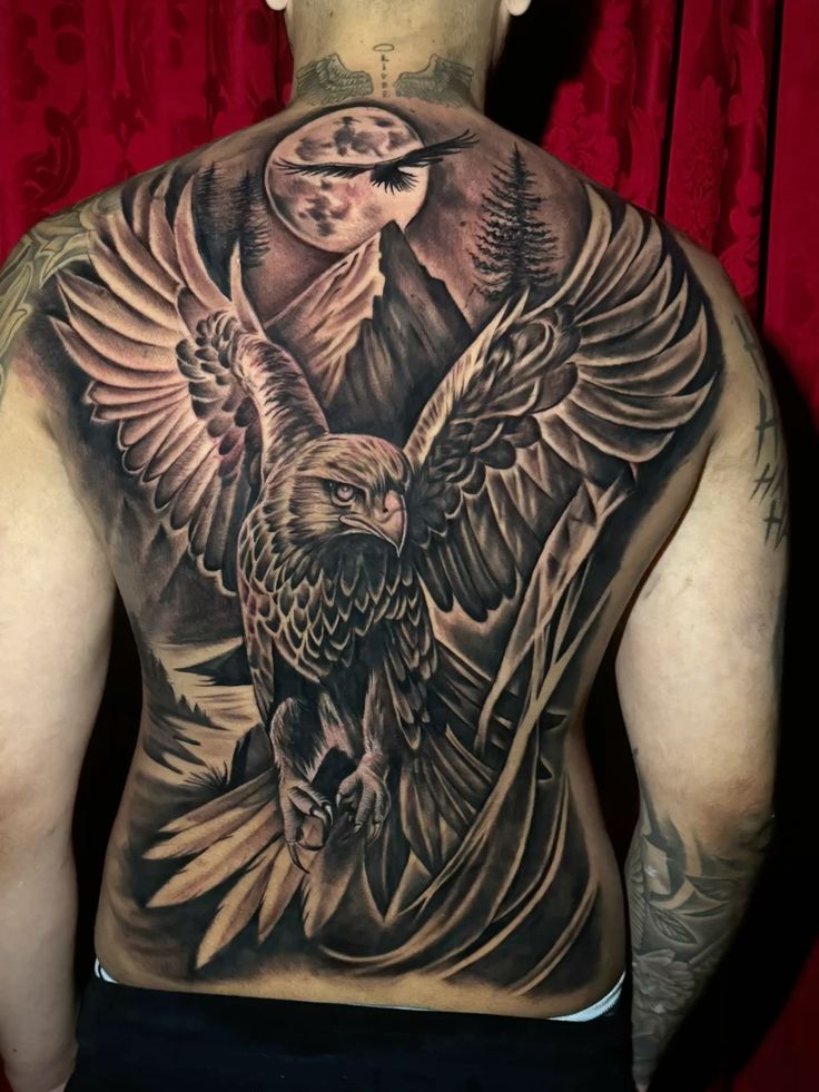 tatuagem costas masculinas significado