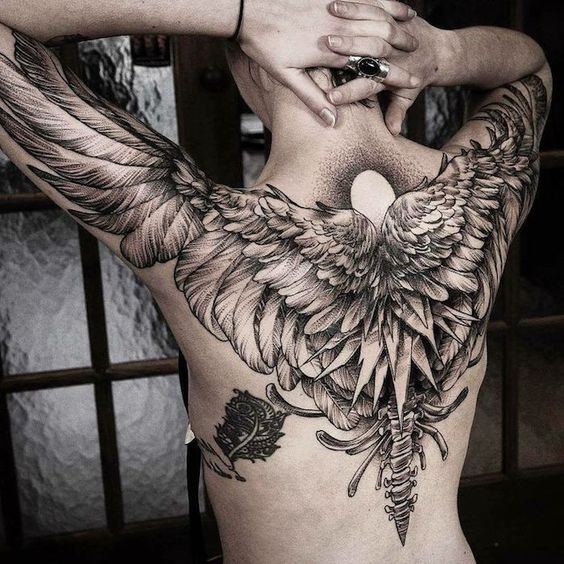 tatuagem costas masculinas pequenas