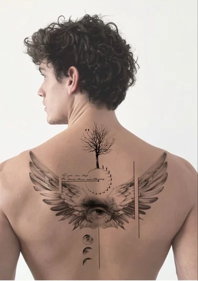 tatuagem coluna masculina