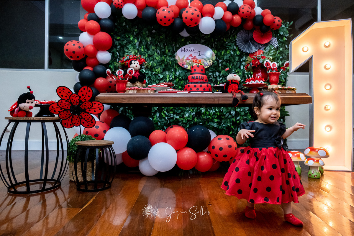 Como Escolher a Paleta de Cores Ideal para a Festa de 1 Ano da Sua Filha