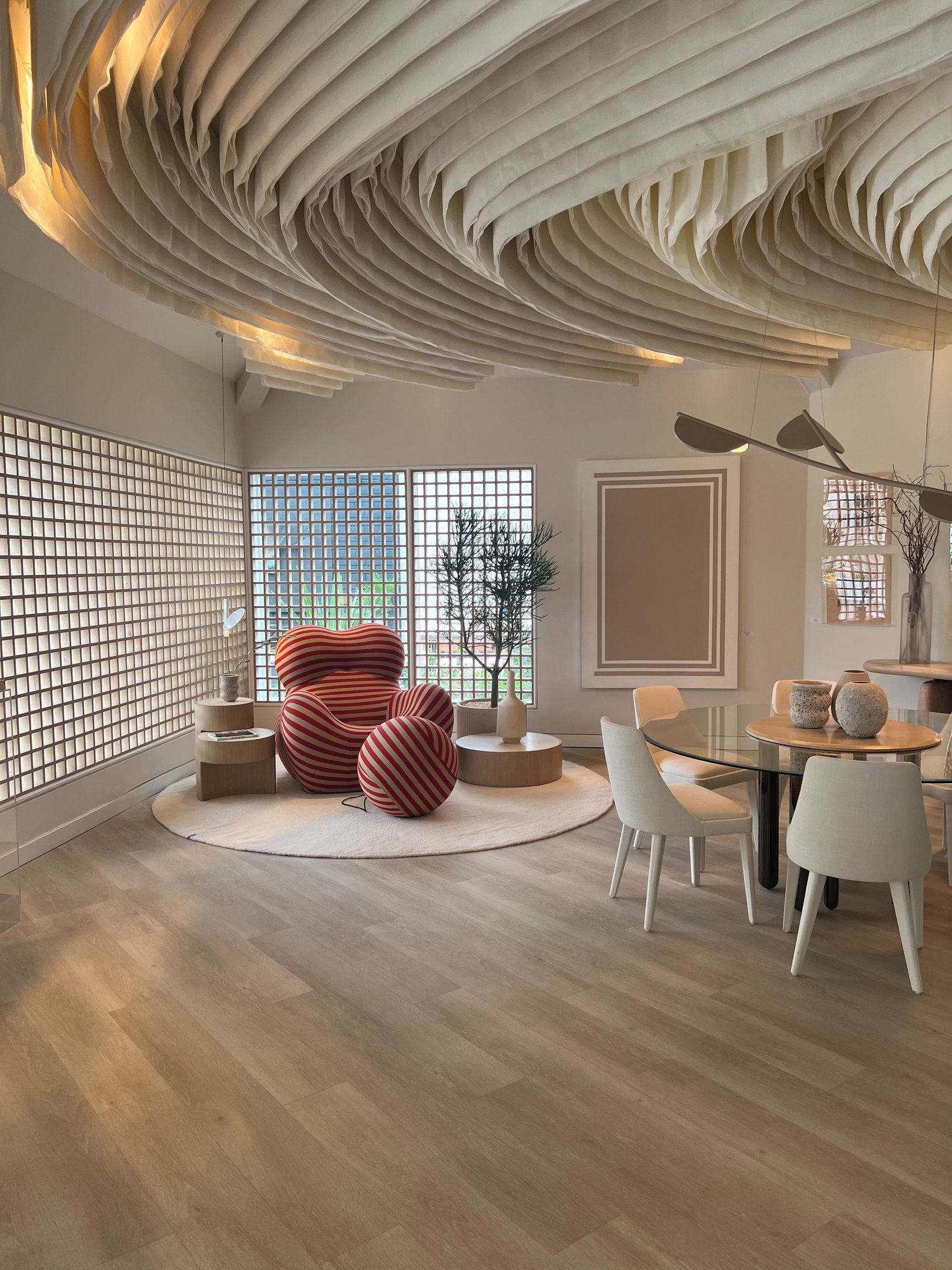 azul puro coral vs cloud dancer pantone qual escolher