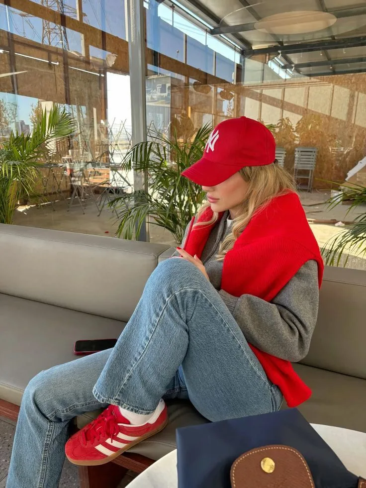 Looks com tênis vermelho Adidas