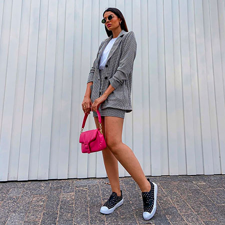 looks com tenis preto feminino