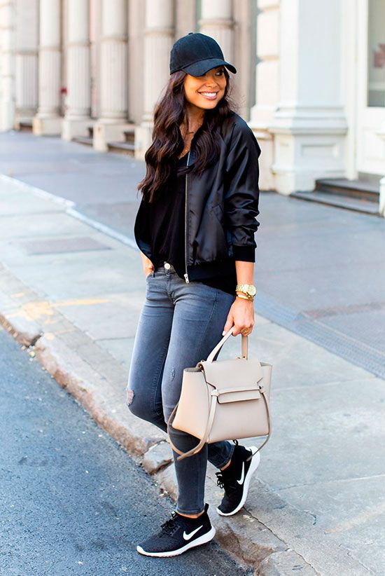 tendências de looks com tênis esportivo