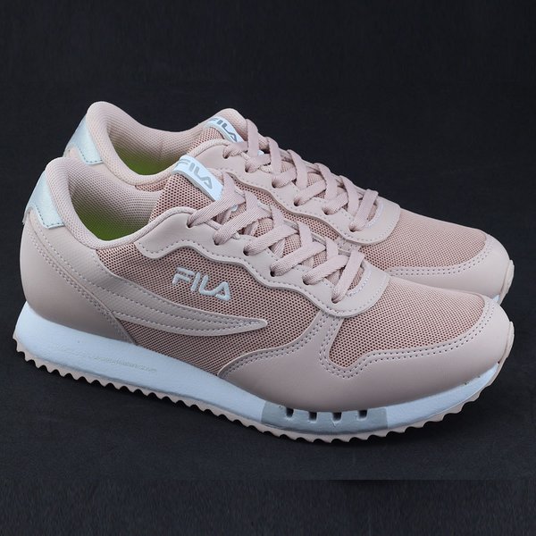tênis Fila rosa streetwear