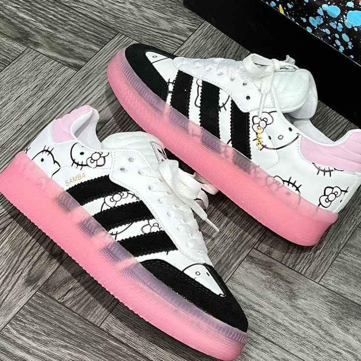 looks com tenis hello kitty adidas