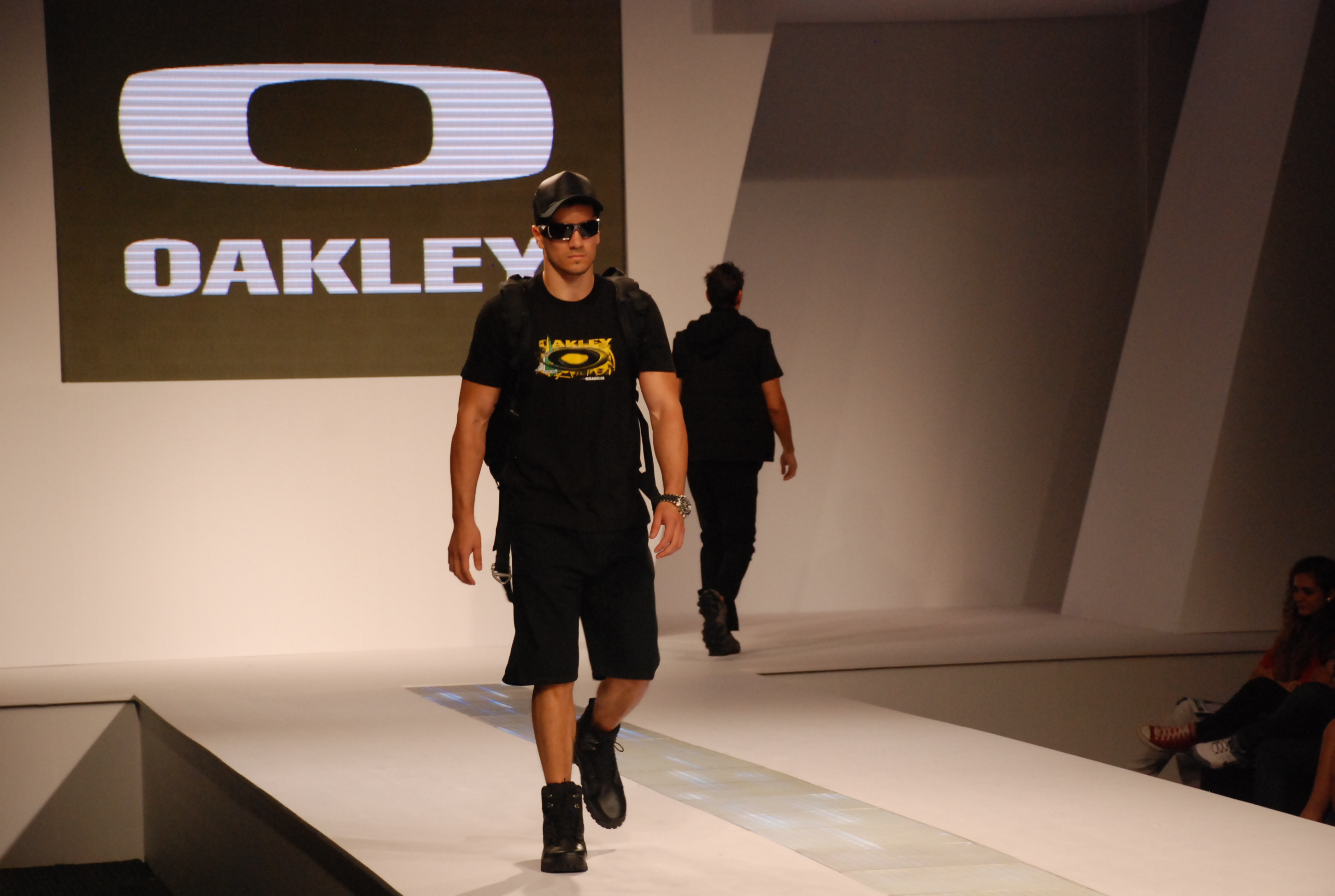 Tênis Oakley preto