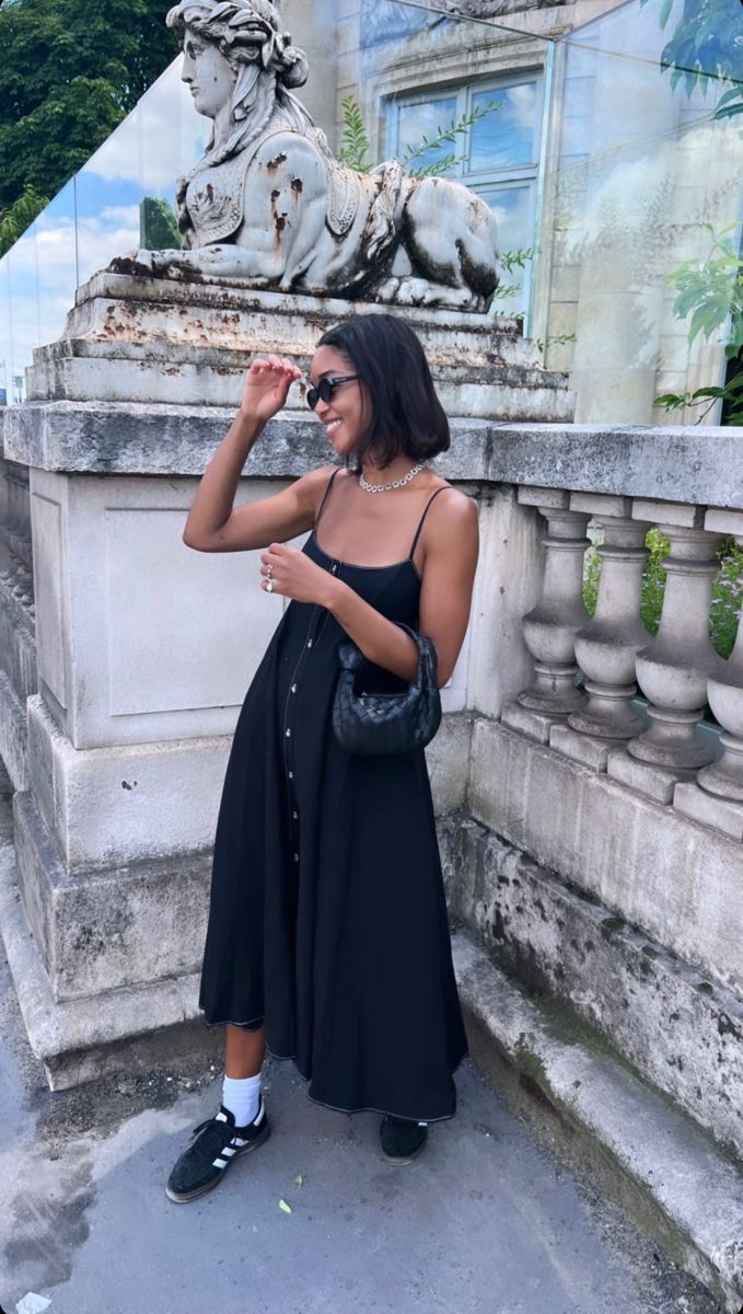 tendência vestido com tênis
