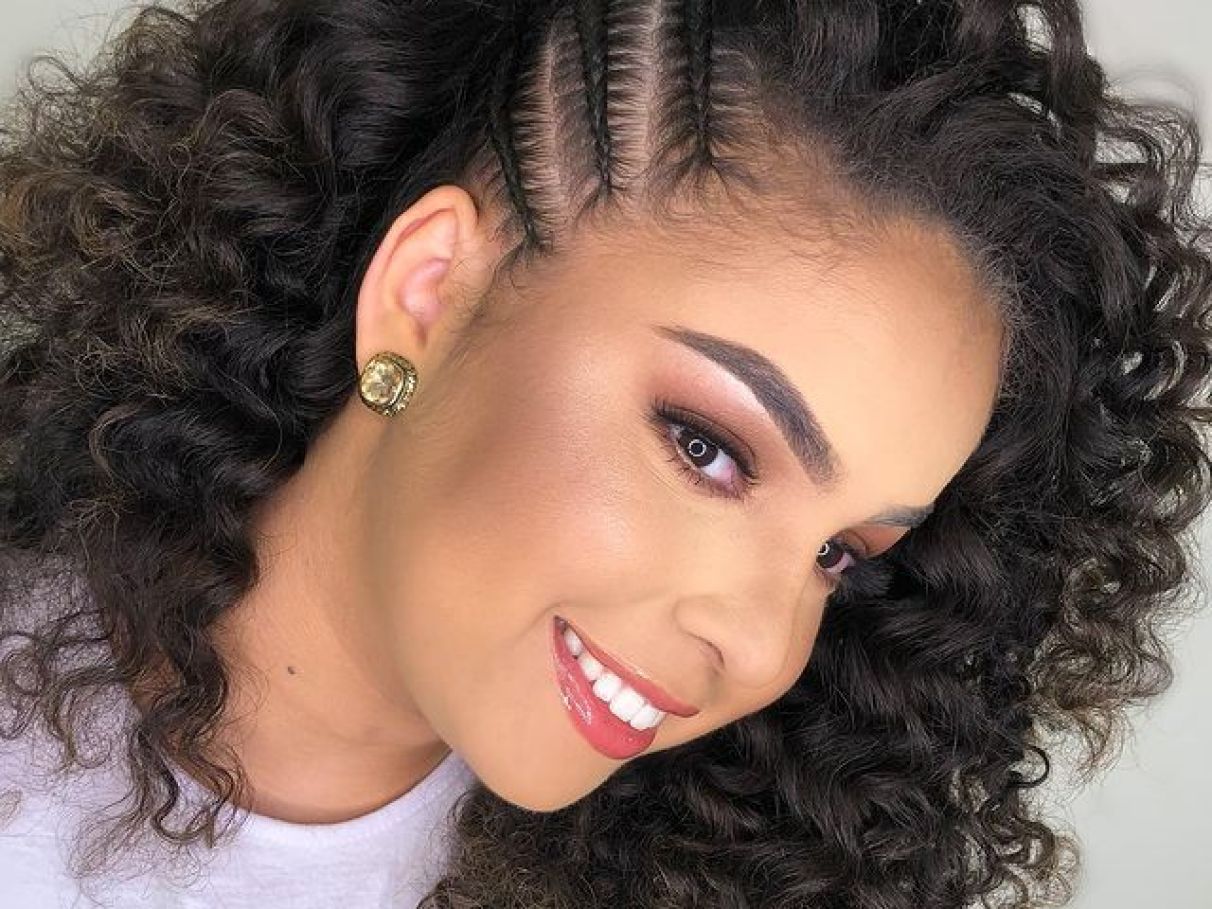 Tranças Laterais para Cabelos Cacheados: Do Casual ao Chique em 5 Minutos