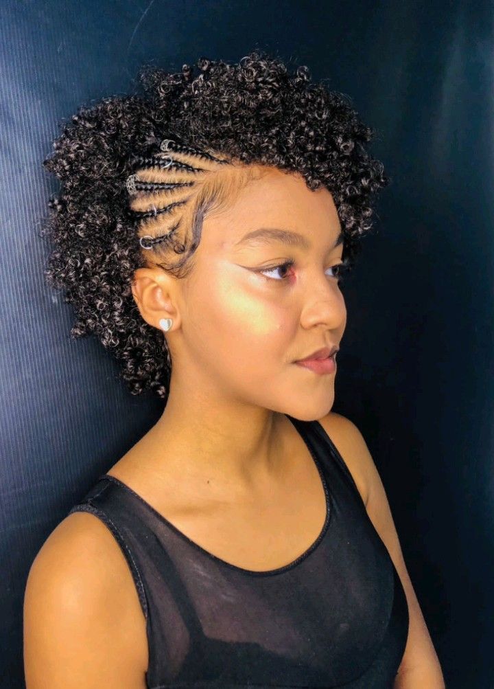 Inspirações de Penteados com Trança Nagô para Cabelos Curtos