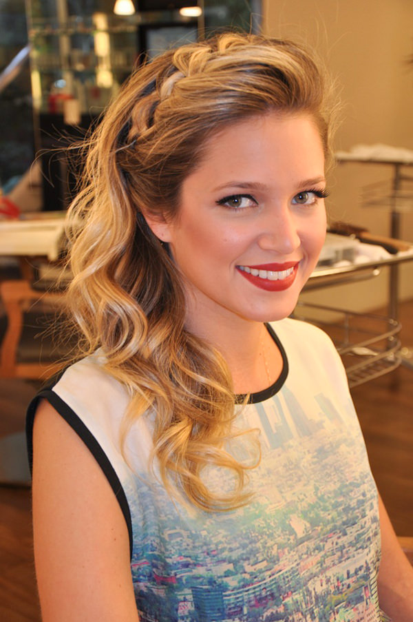 tranças de lado com cabelo solto