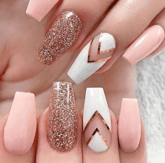 unha bailarina decorada elegante