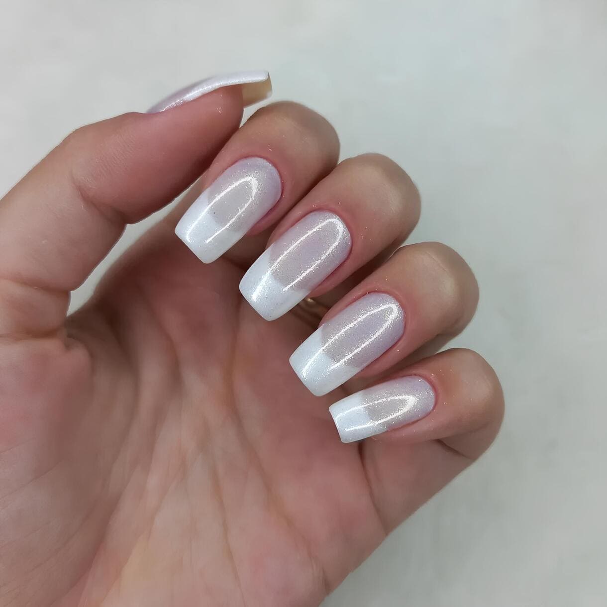 unha branca com glitter vs unha branca com paetê