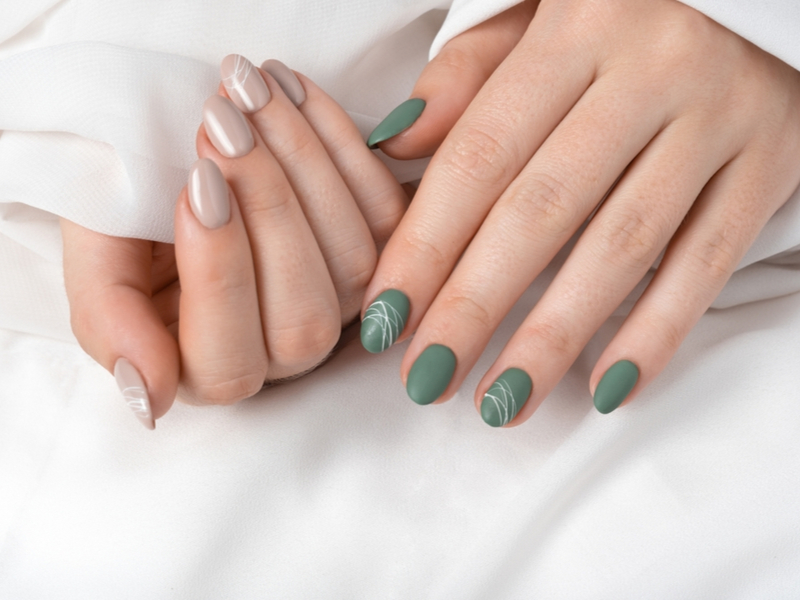 unha da mao delicada