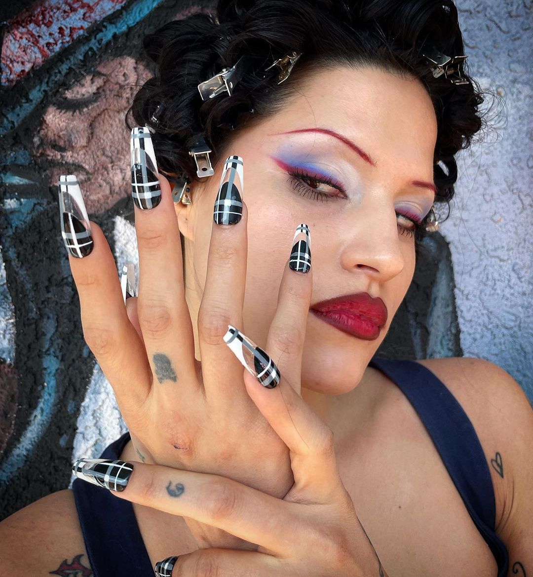 unha de fibra de vidro preta