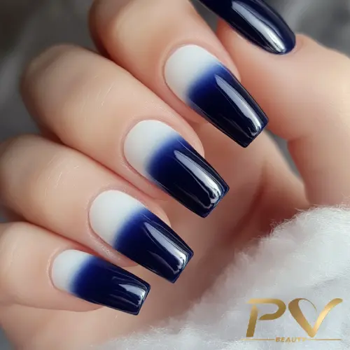 unha decorada azul escuro