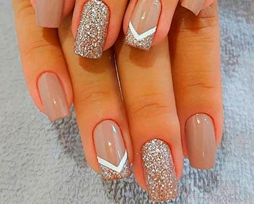 unha decorada com glitter e francesinha