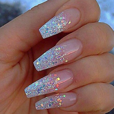 unha decorada com glitter colorida