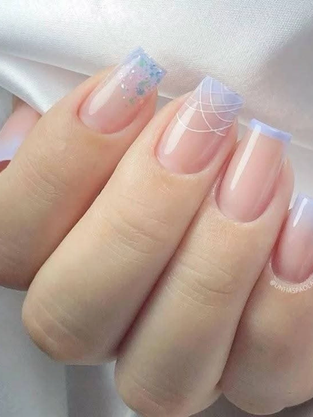 unha decorada nude elegante