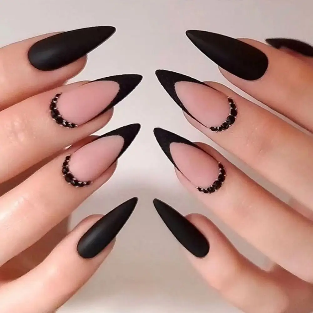 quanto custa fazer unhas stiletto pretas em gel