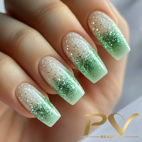 unha em gel verde militar