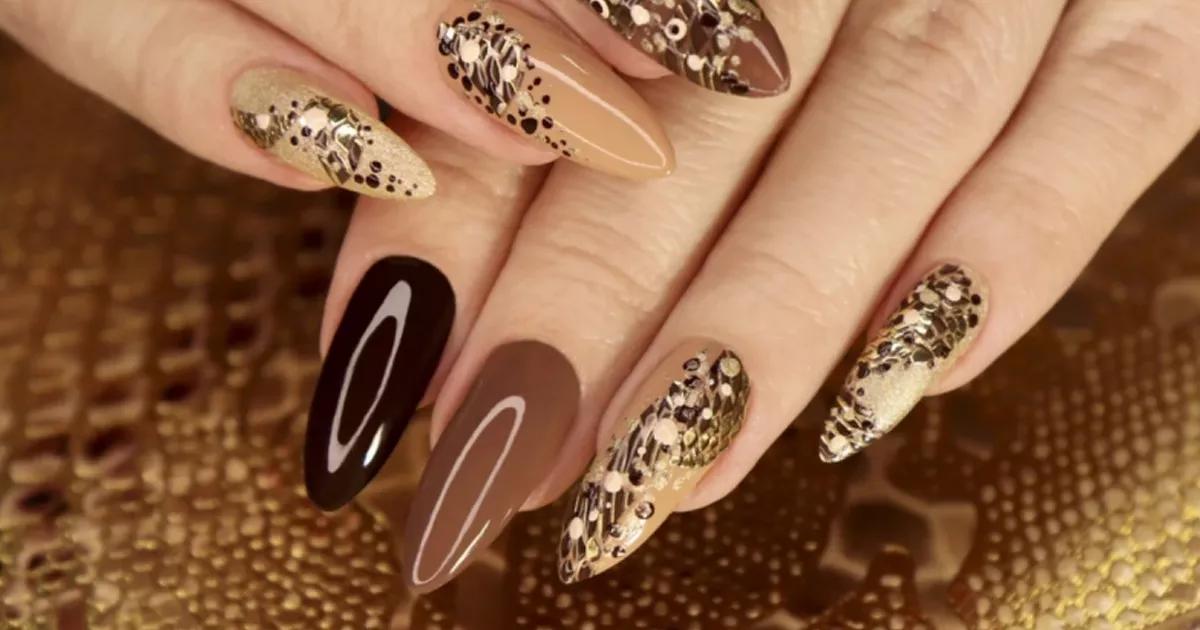 5 ideias de títulos:
1. Unhas Marrons: A Tendência Sofisticada que Dominará 2025/2026
2. Do Clássico ao Moderno: Descubra os Estilos de Unhas Marrons em Alta
3. Guia Completo: Como Usar Unhas Marrons Decoradas para um Look Incrível
4. Unhas Marrons: Inspire-se com as Tendências de Nail Art para a Próxima Temporada
5. A Cor do Ano 2025 nas Unhas: Explorando a Versatilidade do Marrom Mocha Mousse