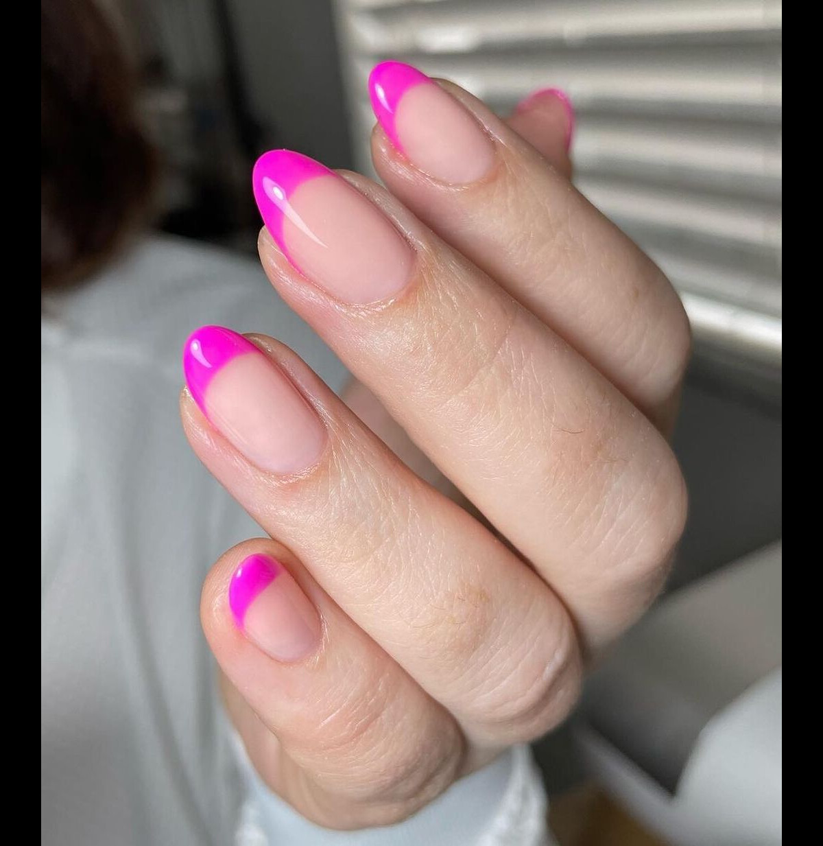 unha rosa com francesinha