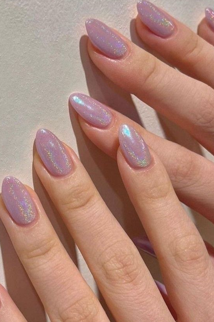 unhas almond curtas delicadas