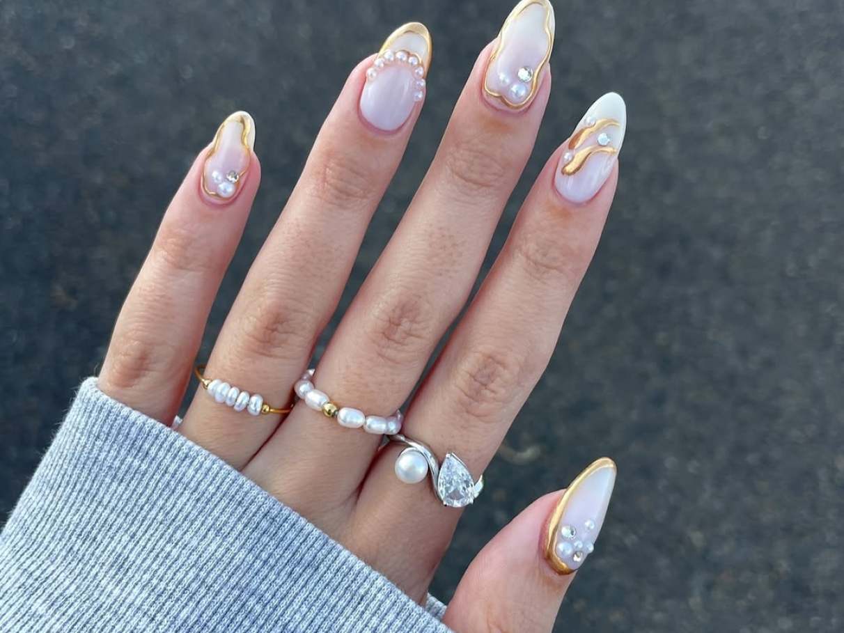 ideias de unhas amendoado claro para casamento